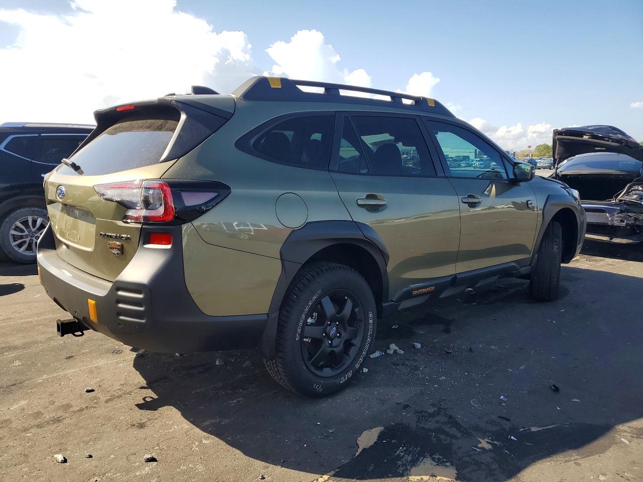 2025 Subaru Outback Wilderness - zdjęcie 3