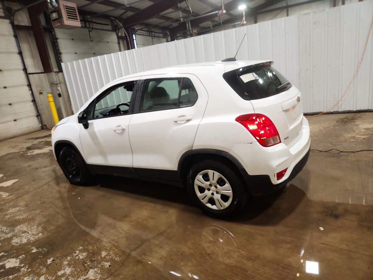 2017 Chevrolet Trax Ls - zdjęcie 2