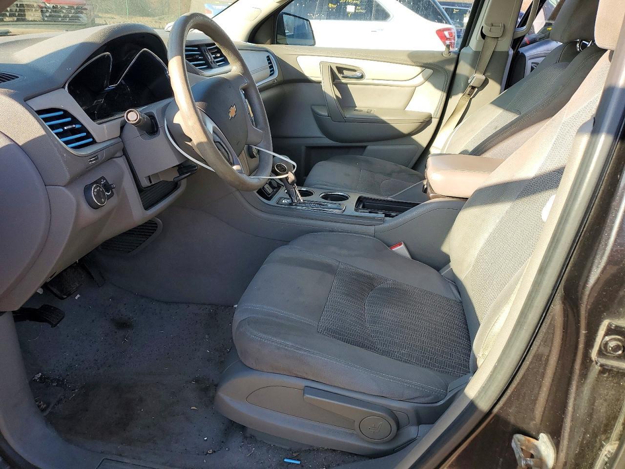 2016 Chevrolet Traverse Ls - zdjęcie 7