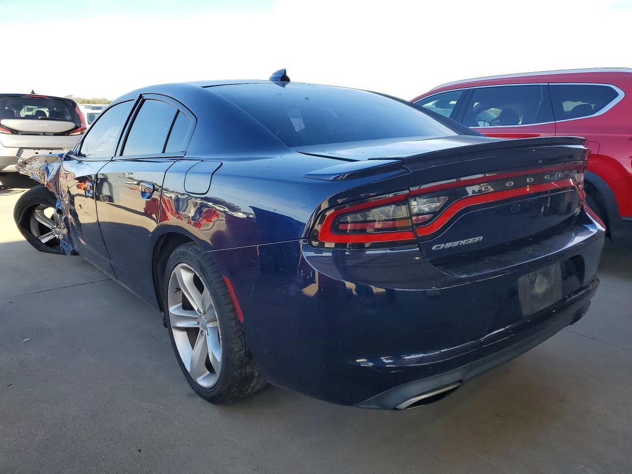2016 Dodge Charger R - zdjęcie 2
