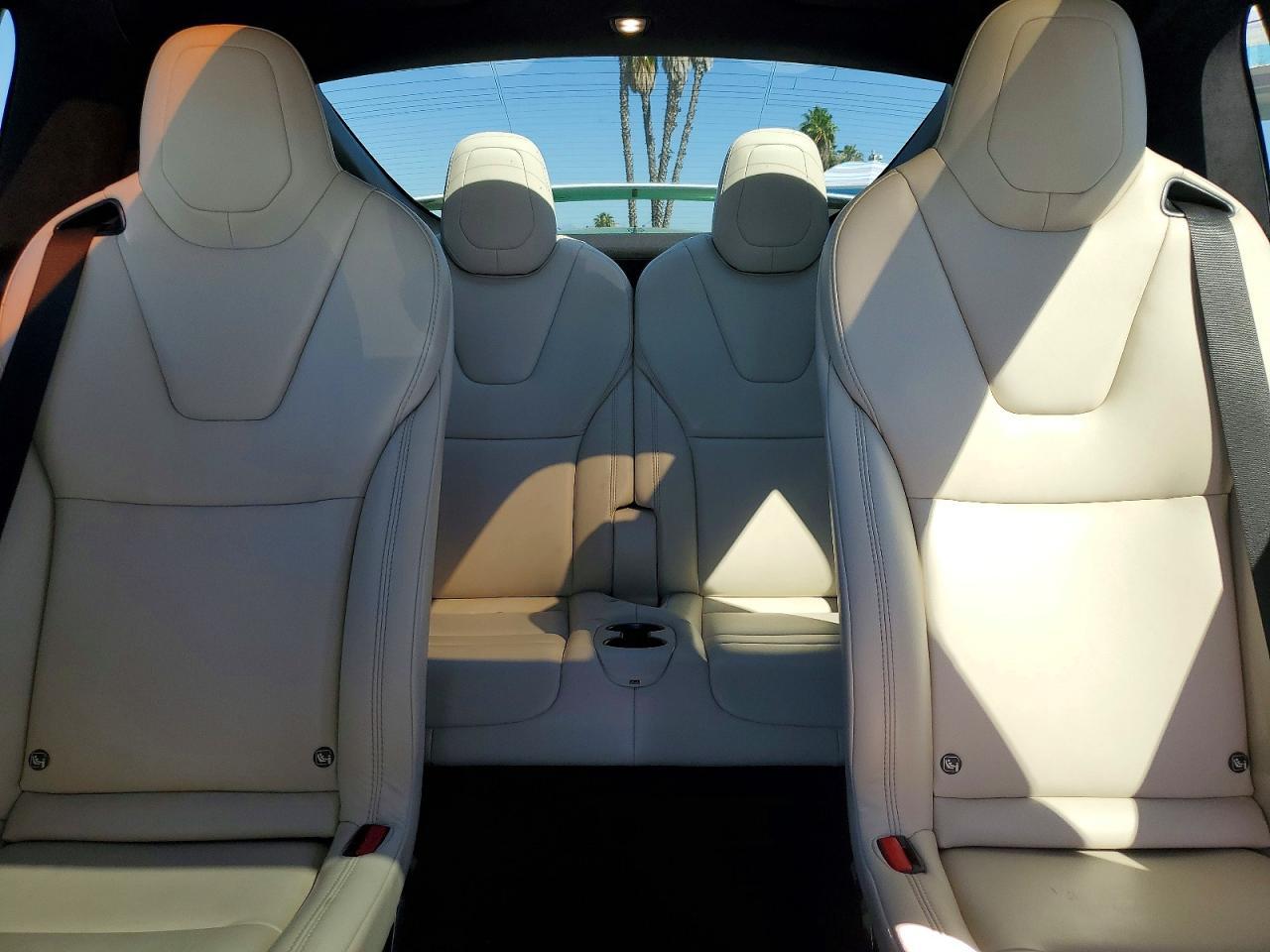 2020 Tesla Model X - zdjęcie 10