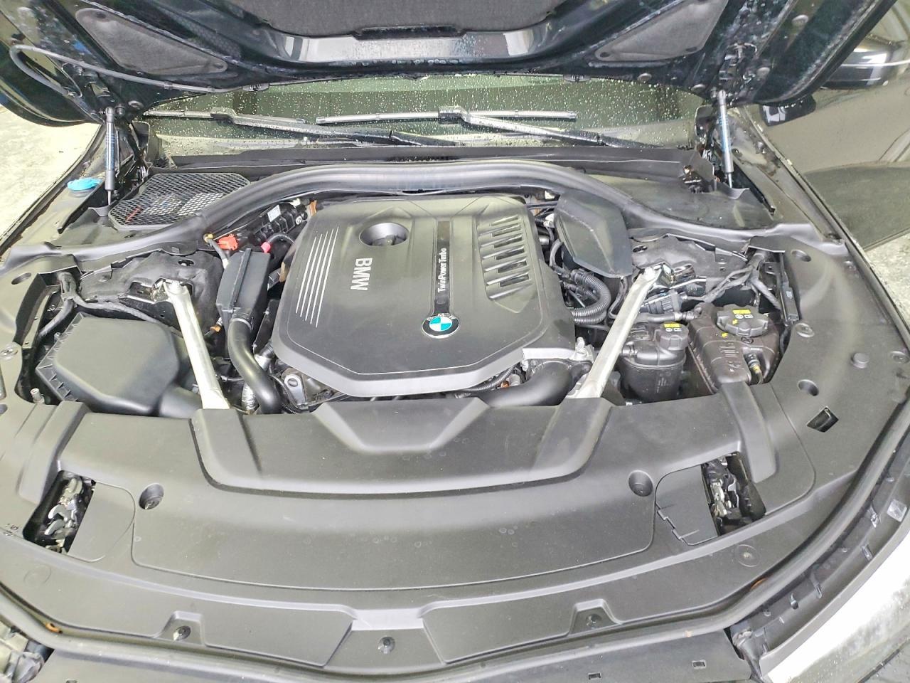 2019 BMW 740 I - zdjęcie 11