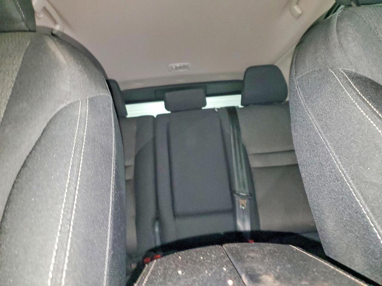 2025 Nissan Rogue Sv - zdjęcie 10