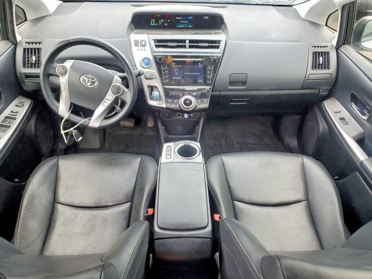 2017 Toyota Prius V Four - zdjęcie 8