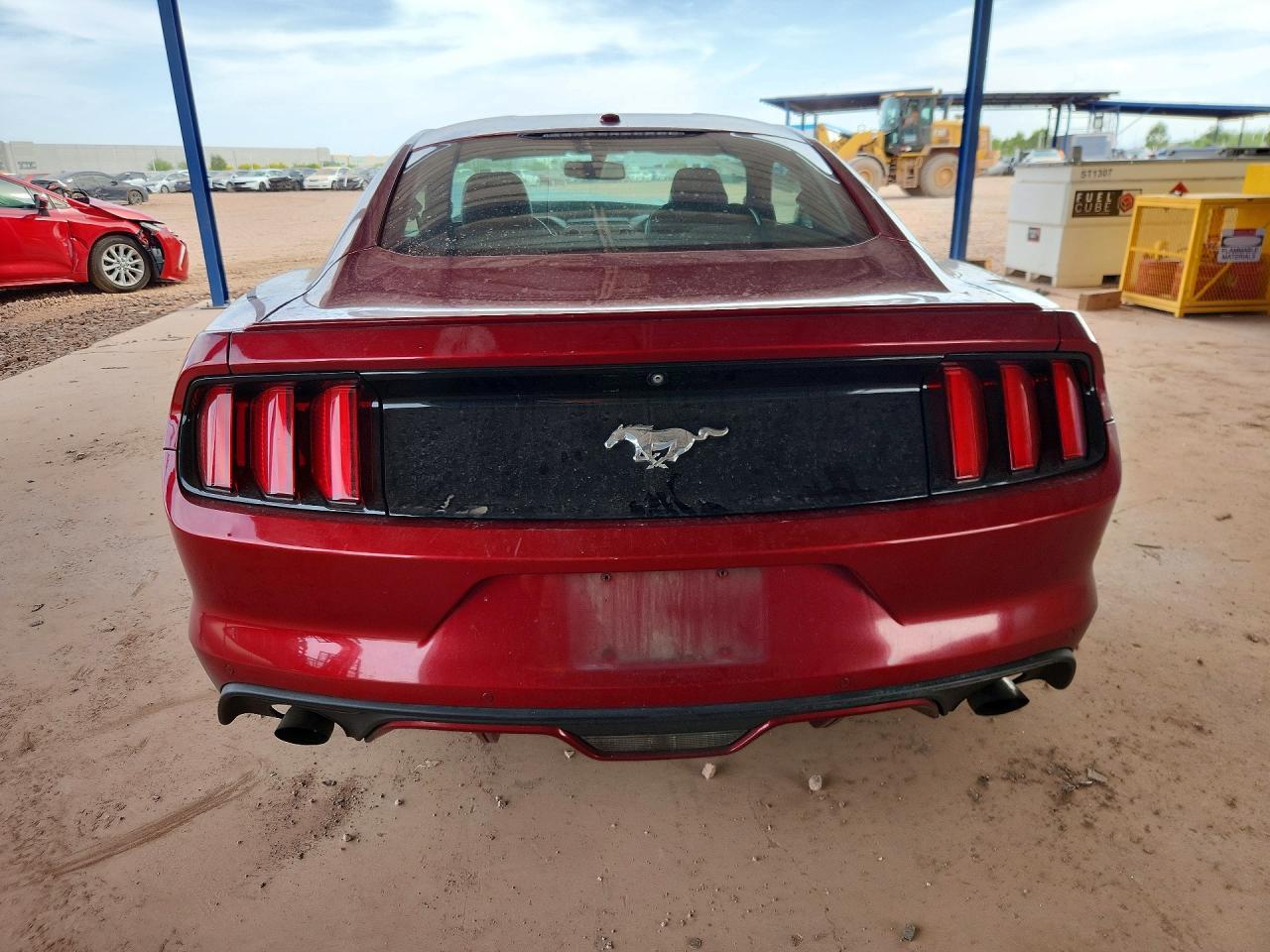 2015 Ford Mustang - zdjęcie 6