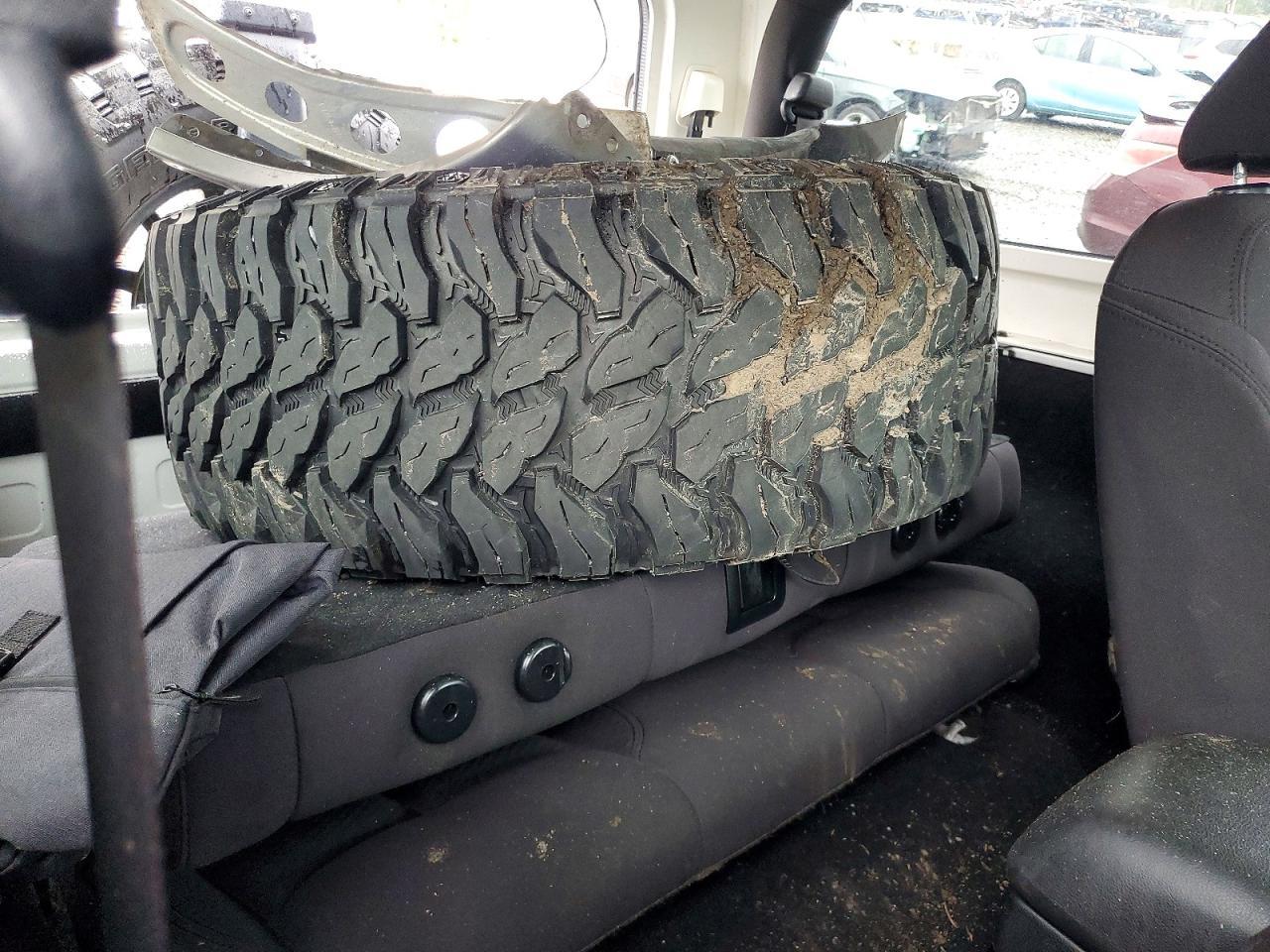 2013 Jeep Wrangler Sport - zdjęcie 10