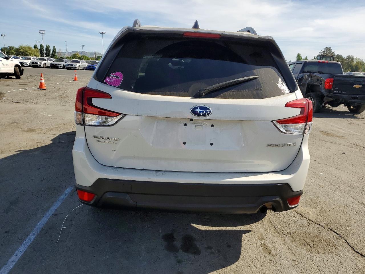 2024 Subaru Forester Premium - zdjęcie 6