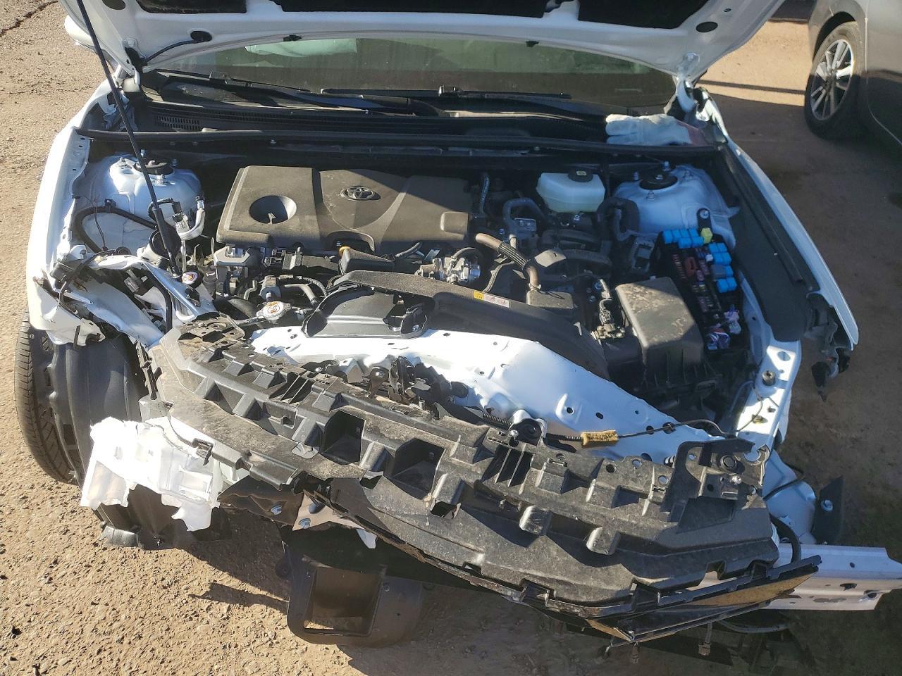 2026 Toyota Camry Xse - zdjęcie 11