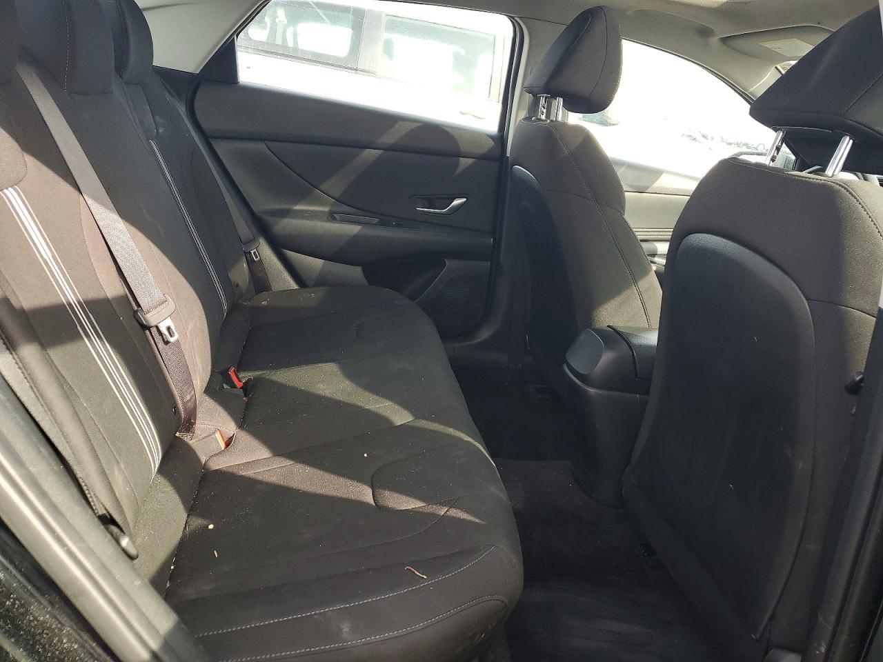 2022 Hyundai Elantra Sel - zdjęcie 10