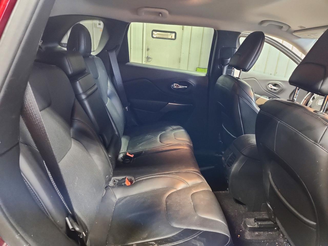 2019 Jeep Cherokee Limited - zdjęcie 11