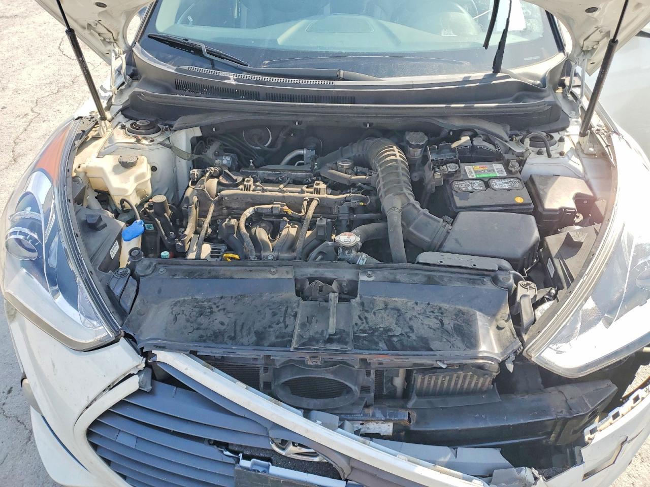 2015 Hyundai Veloster Turbo - zdjęcie 11