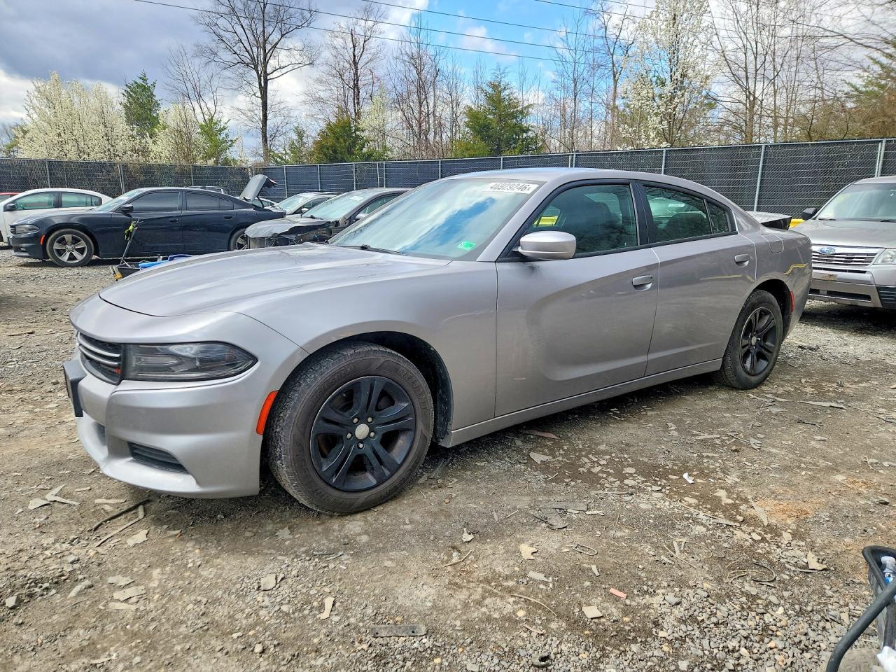2016 Dodge Charger Se - zdjęcie główne