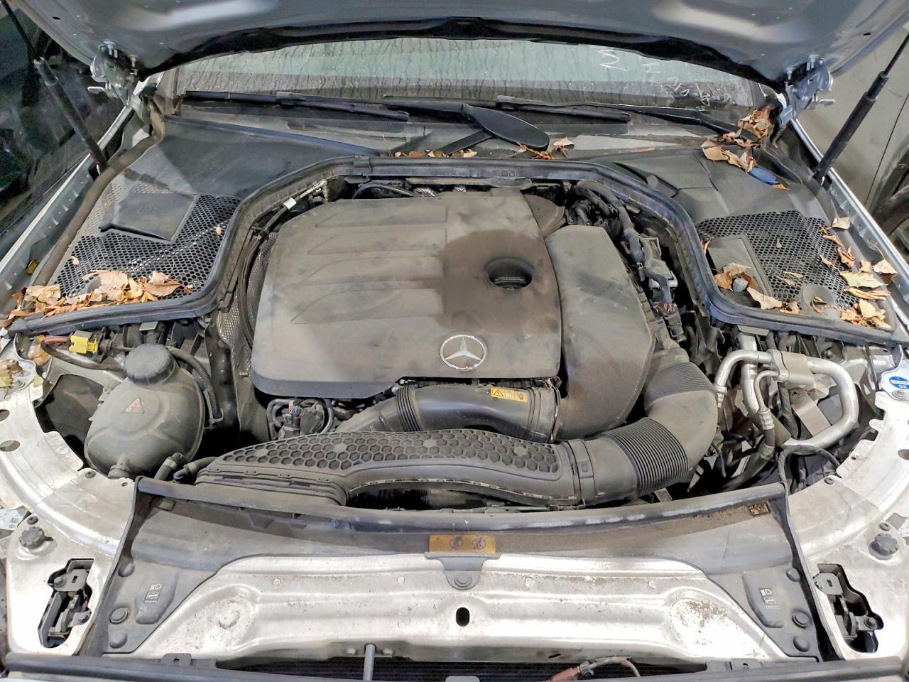 2021 Mercedes Benz C 300 4Matic - zdjęcie 11