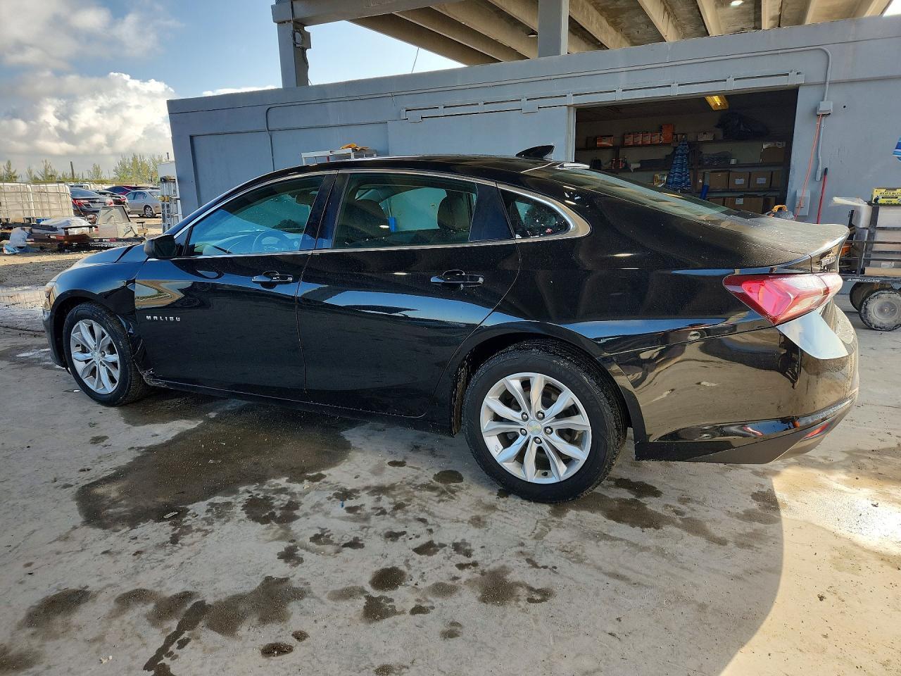 2019 Chevrolet Malibu Lt - zdjęcie 2