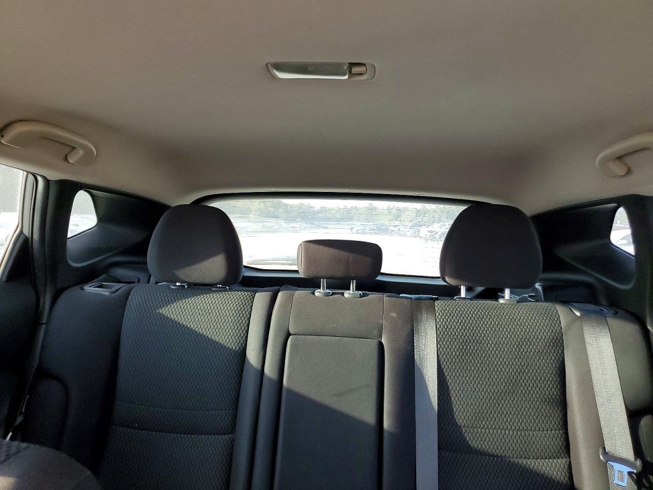 2020 Nissan Rogue Sport S - zdjęcie 10