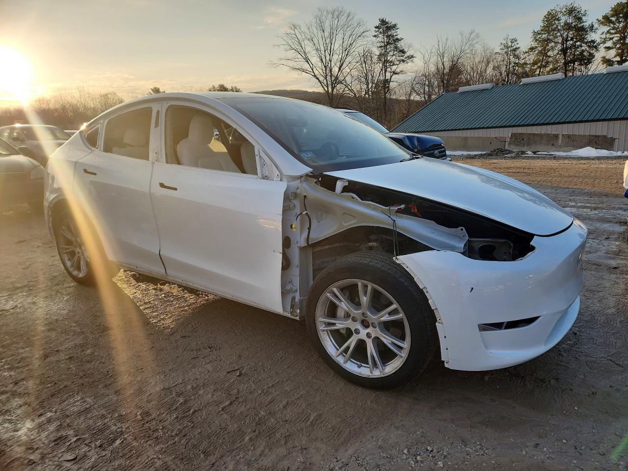 2023 Tesla Model Y - zdjęcie 4