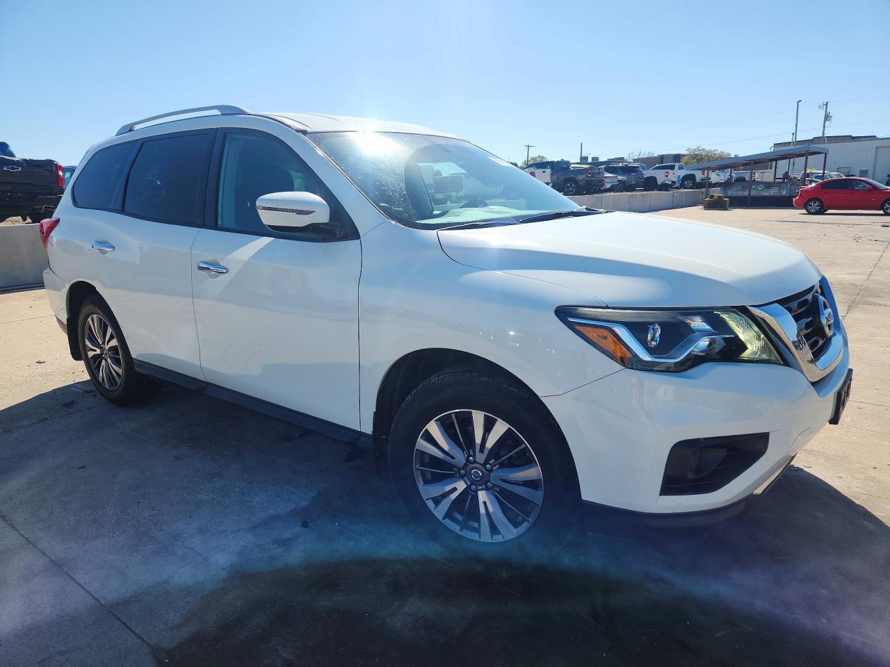 2017 Nissan Pathfinder S - zdjęcie 4