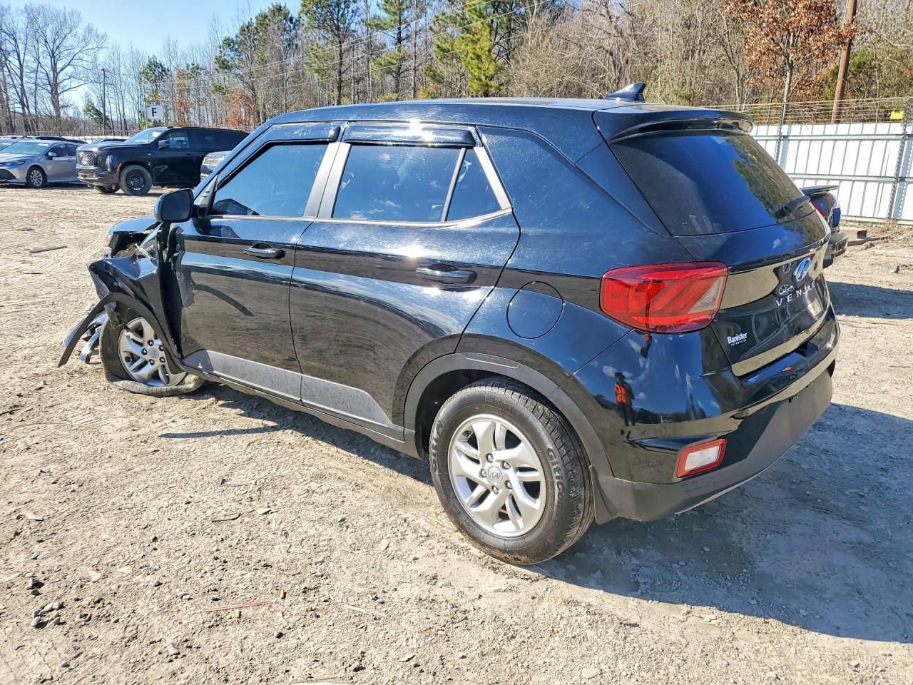 2021 Hyundai Venue Se - zdjęcie 2