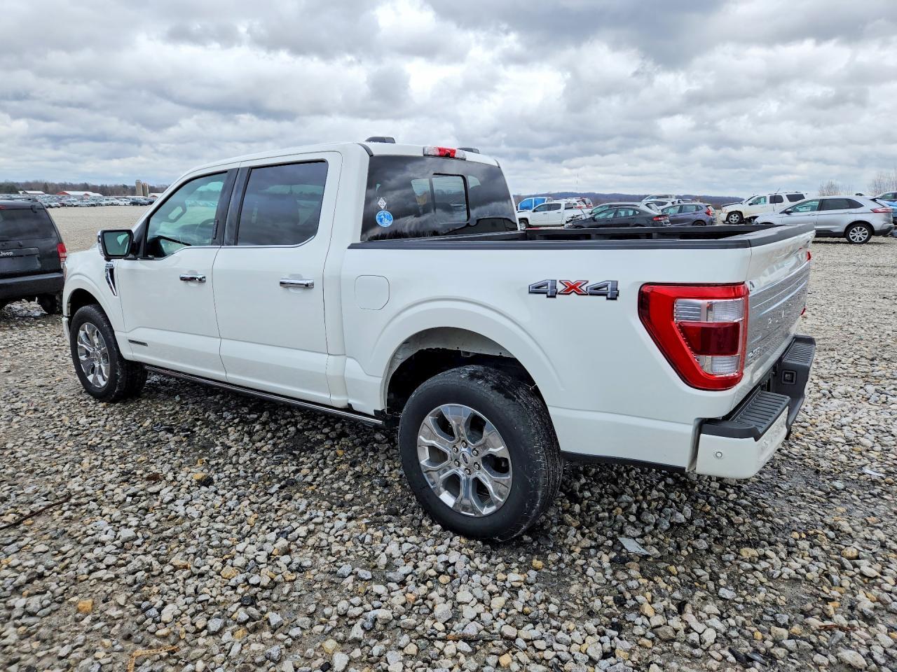 2022 Ford F150 Supercrew - zdjęcie 2