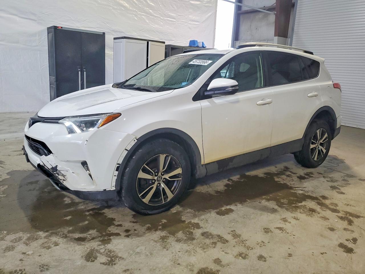2017 Toyota Rav4 Xle - zdjęcie główne