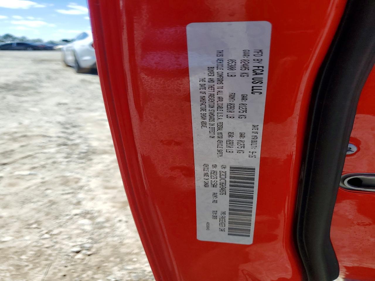 2016 Dodge Charger R - zdjęcie 12