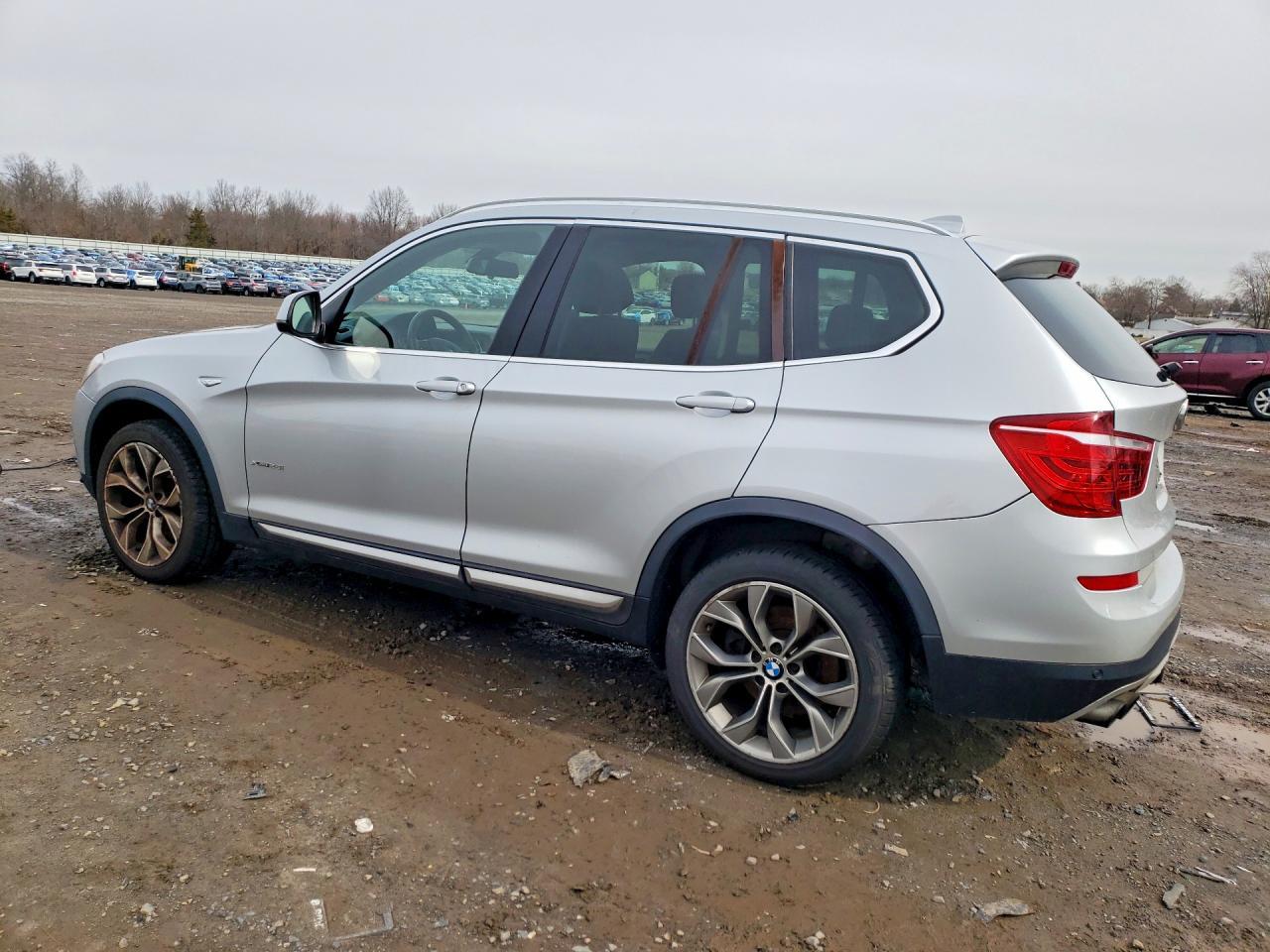 2016 BMW X3 xDrive28I - zdjęcie 2