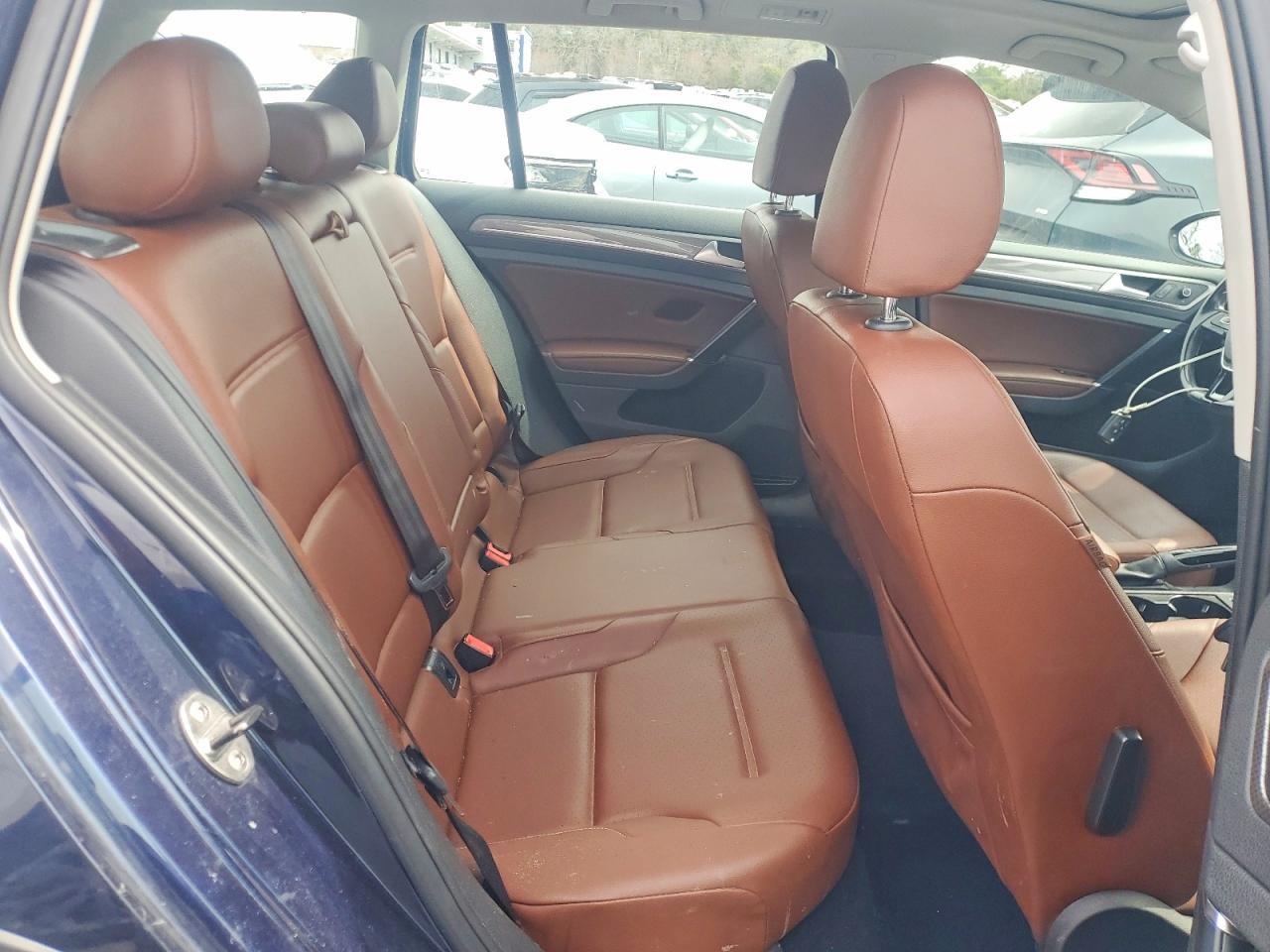 2017 Volkswagen Golf Alltrack S - zdjęcie 10