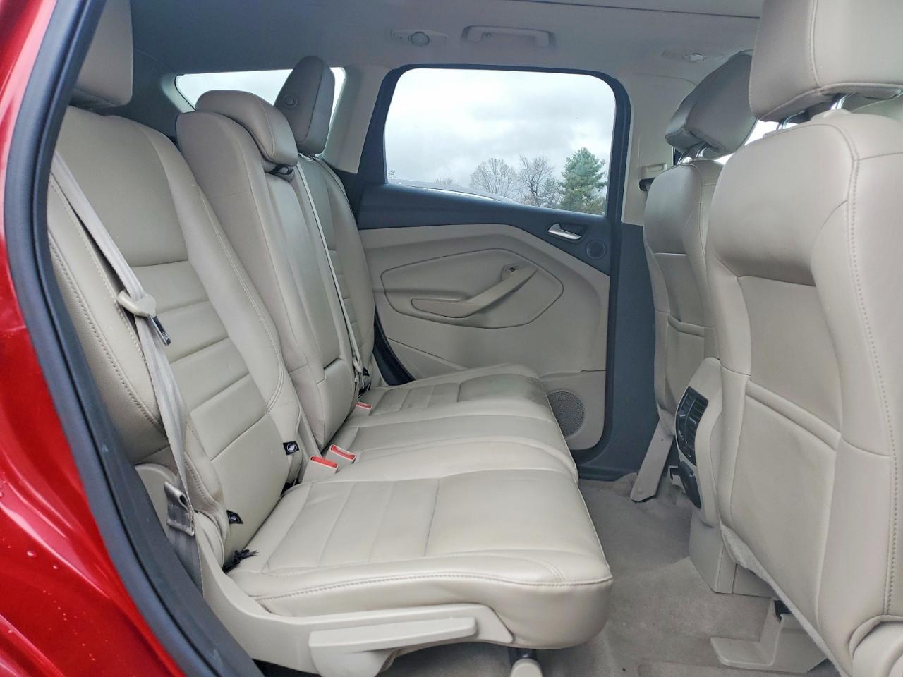 2014 Ford Escape Titanium - zdjęcie 11