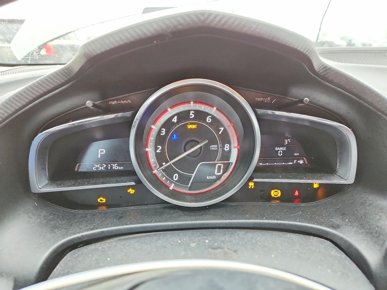 2014 Mazda 3 Grand Touring - zdjęcie 9