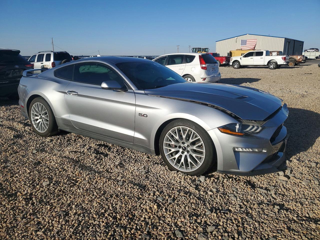 2020 Ford Mustang Gt - zdjęcie 4