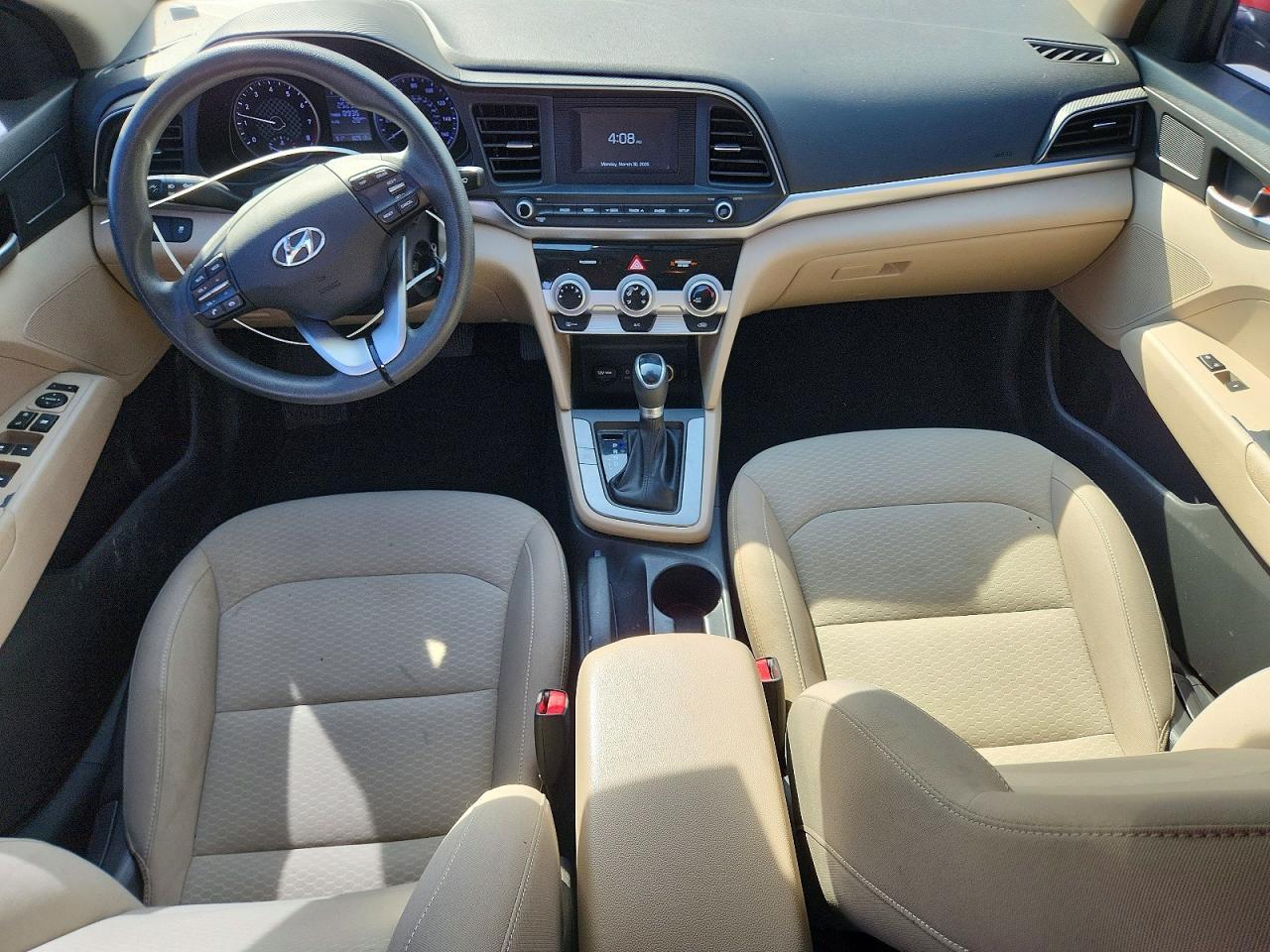 2019 Hyundai Elantra - zdjęcie 8