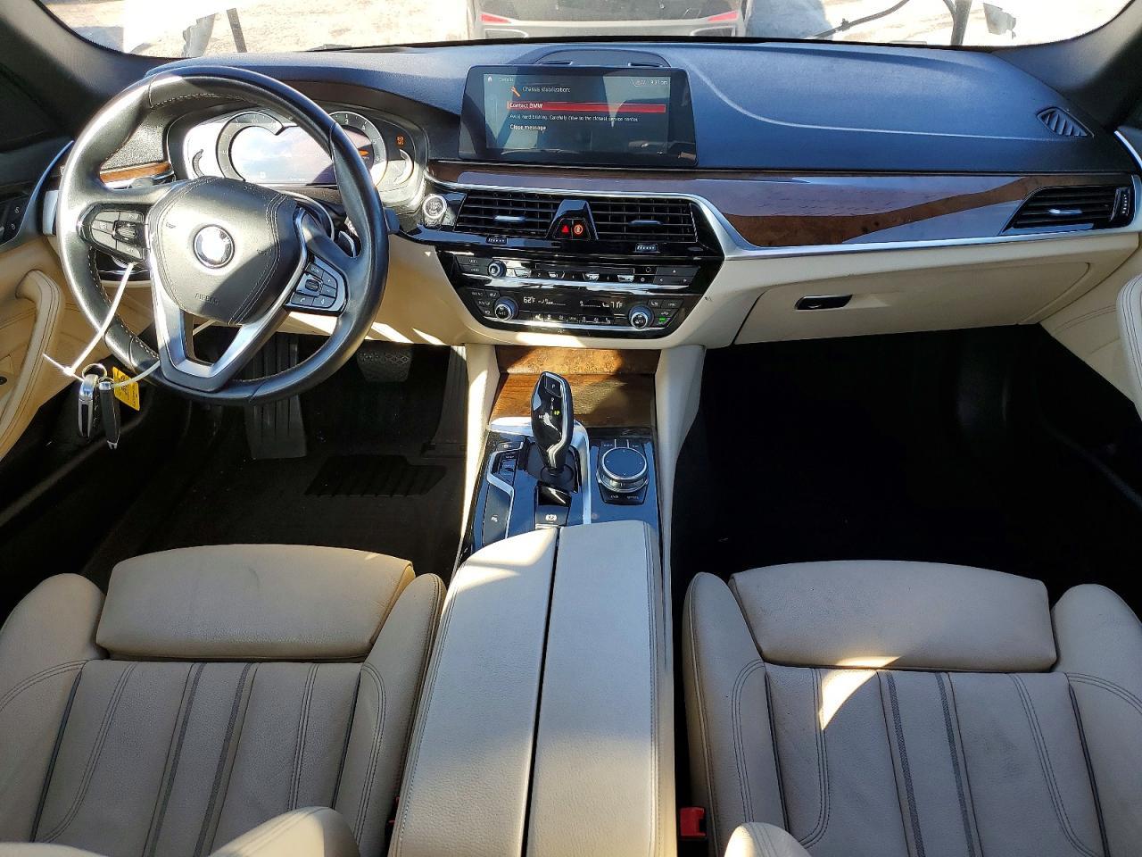 2019 BMW 530 I - zdjęcie 8