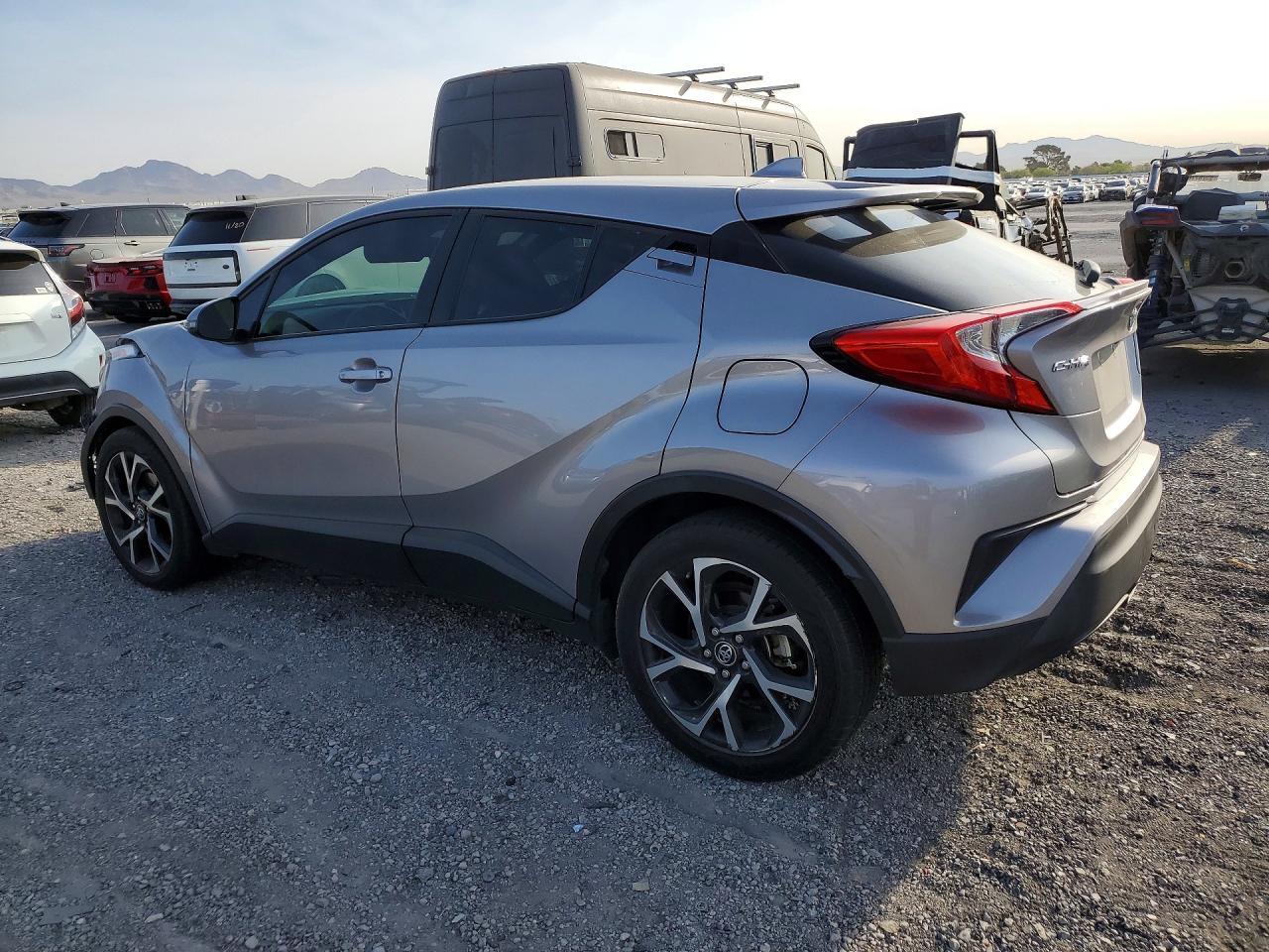 2018 Toyota Ch-Rxle - zdjęcie 2