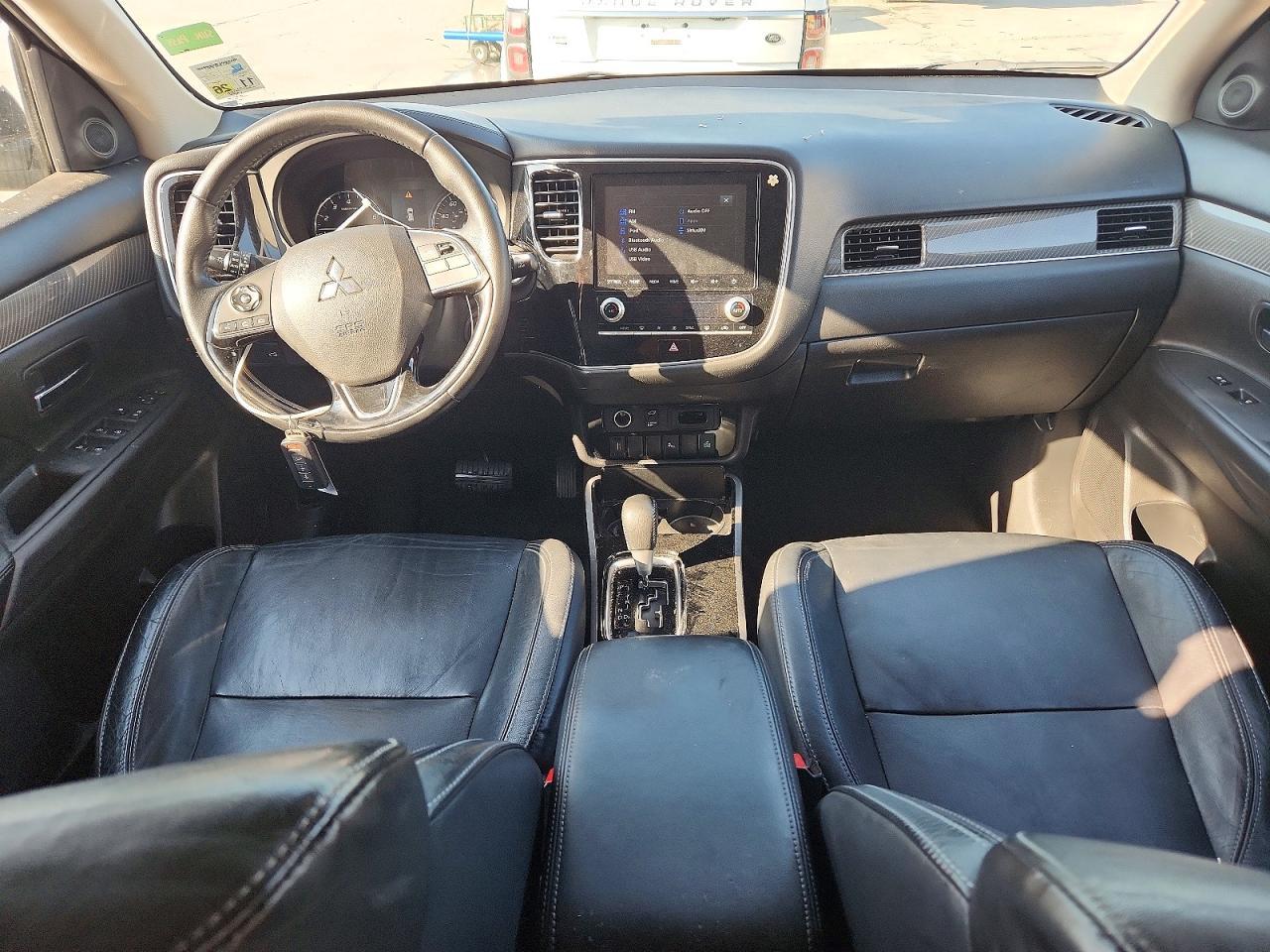 2020 Mitsubishi Outlander Se - zdjęcie 8