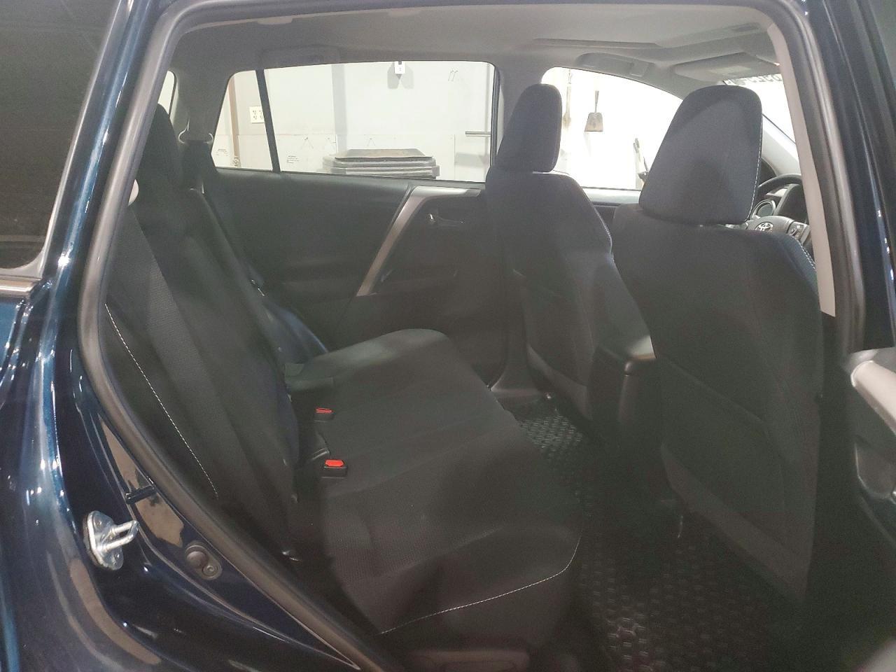 2017 Toyota Rav4 Xle - zdjęcie 11