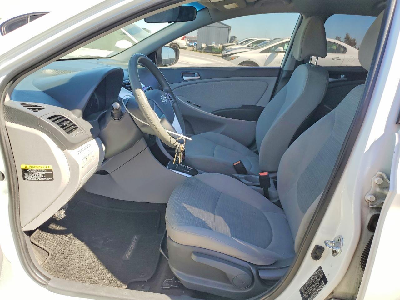 2014 Hyundai Accent Gs - zdjęcie 7