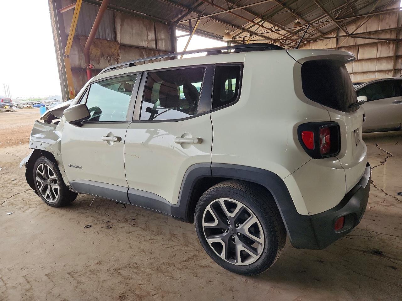 2016 Jeep Renegade Latitude - zdjęcie 2