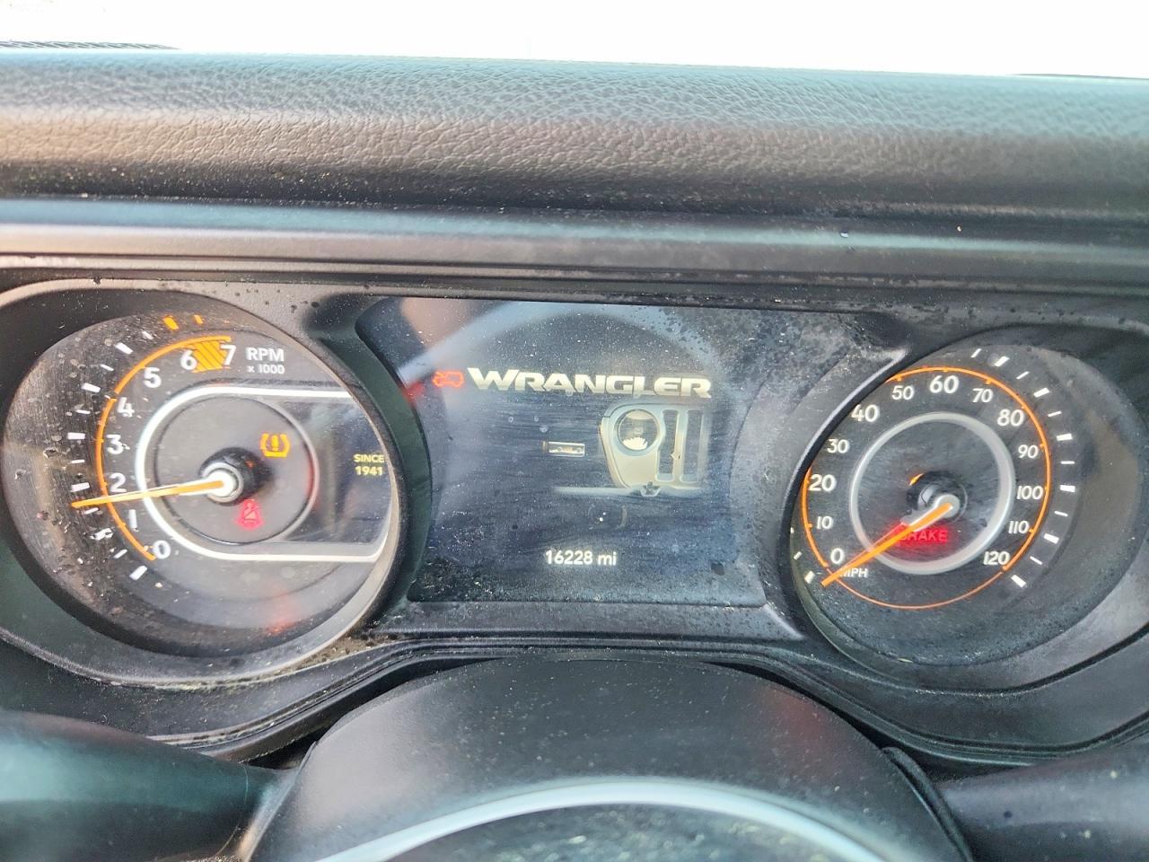 2025 Jeep Wrangler Sport - zdjęcie 9