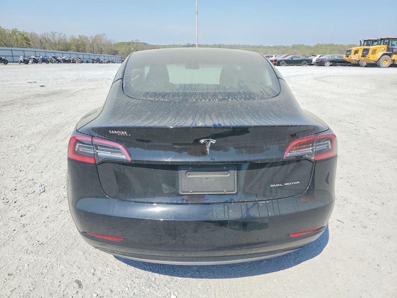 2022 Tesla Model 3 - zdjęcie 6