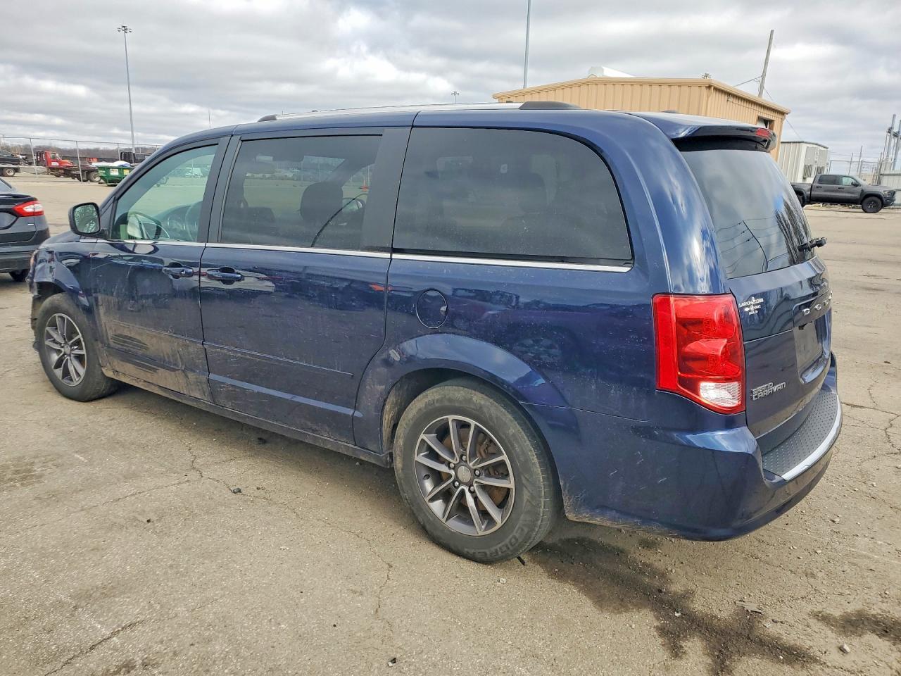 2017 Dodge Grand Caravan Sxt - zdjęcie 2