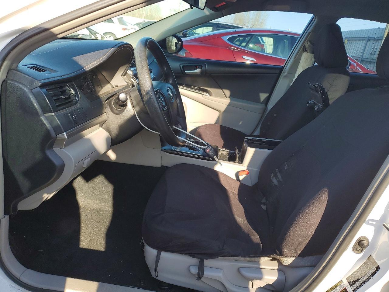 2014 Toyota Camry Le - zdjęcie 7