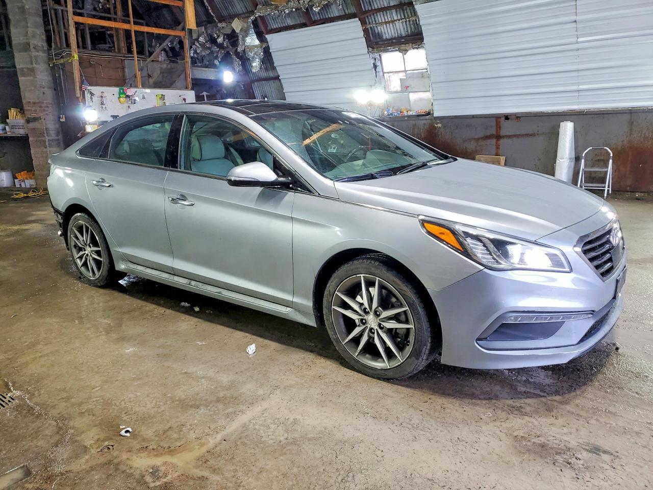 2015 Hyundai Sonata Sport 2.0T - zdjęcie 4