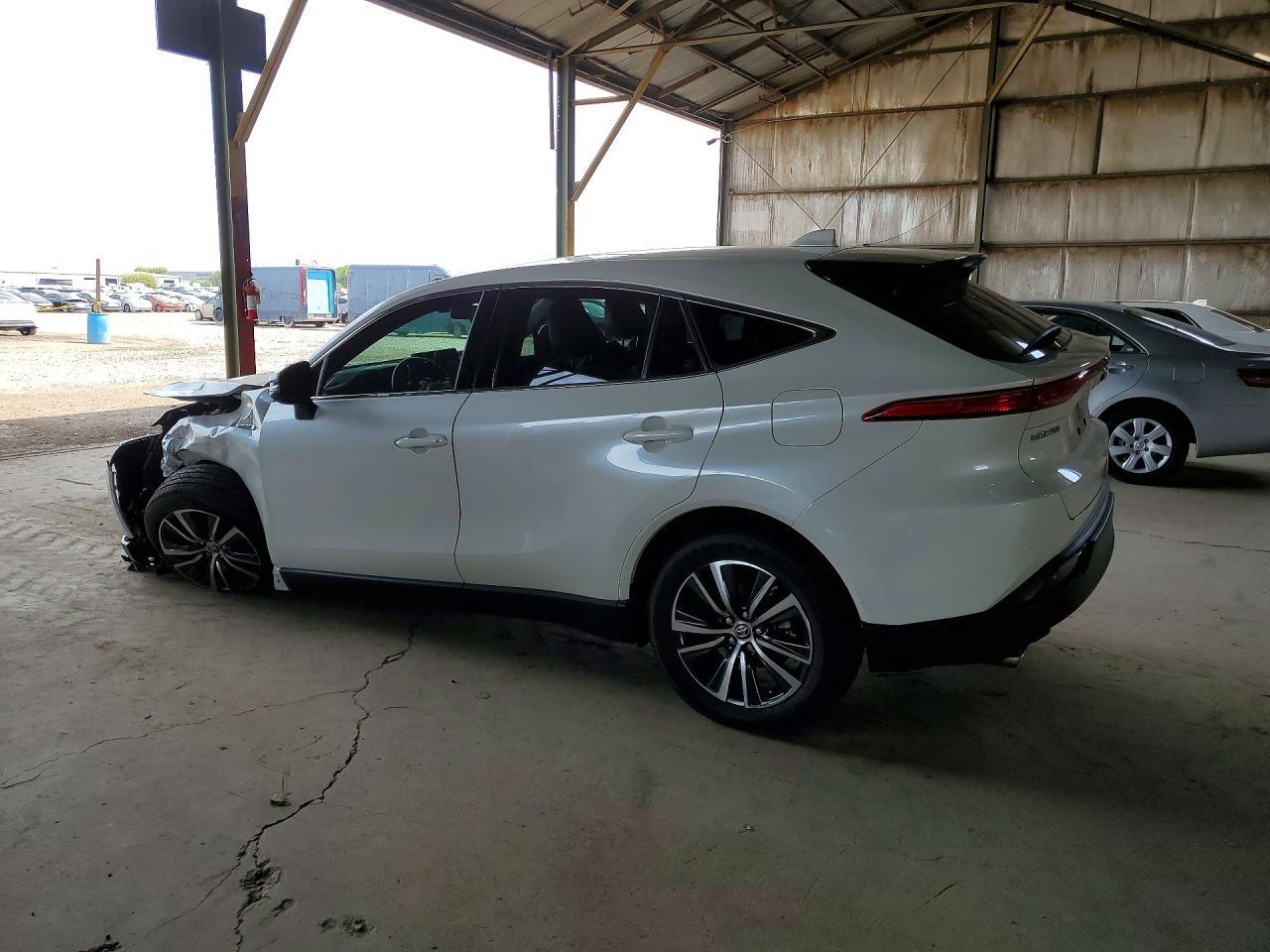 2021 Toyota Venza Le - zdjęcie 2