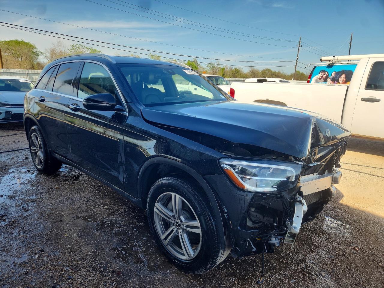 2021 Mercedes-Benz Glc 300 - zdjęcie 4