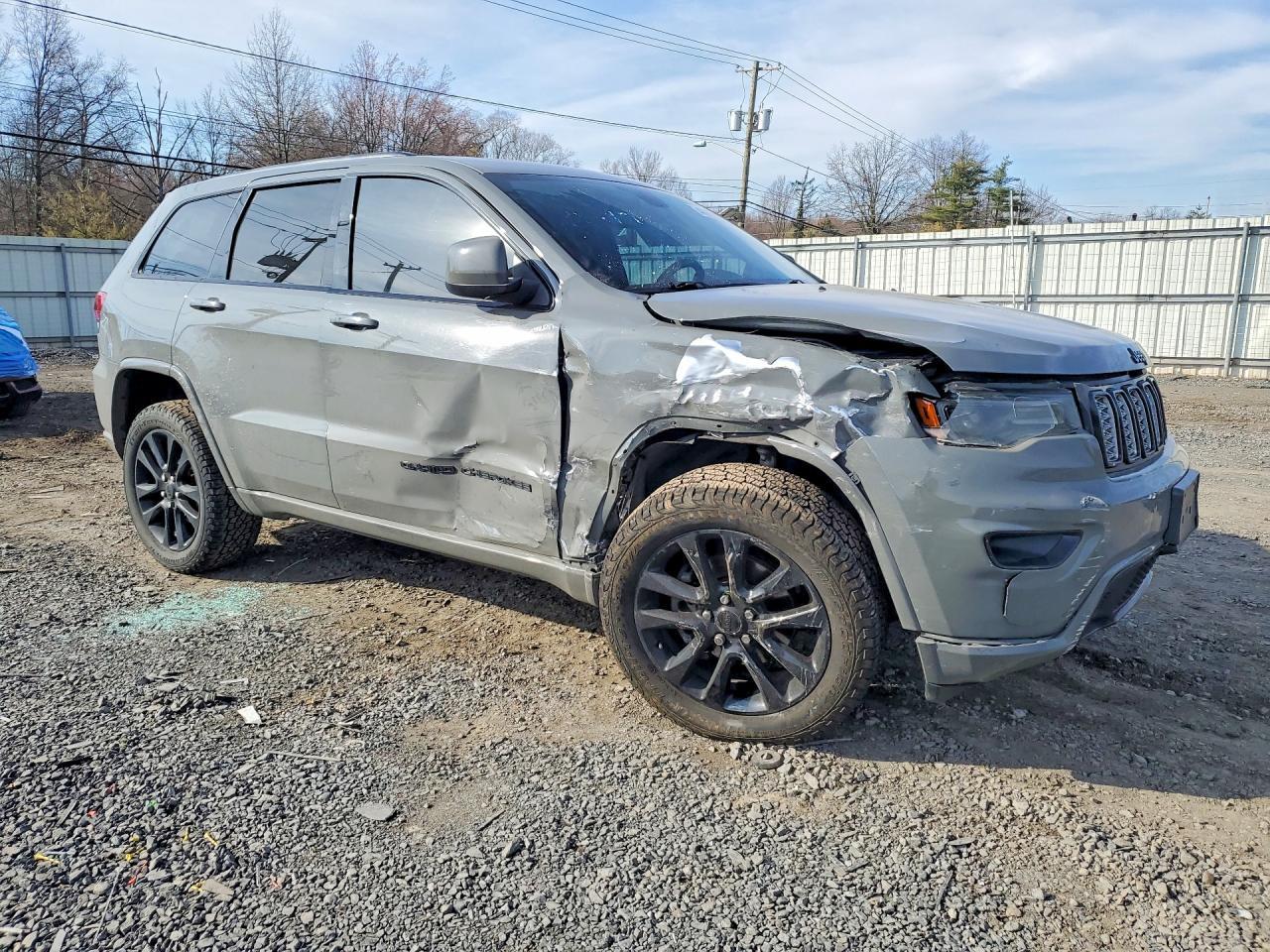 2020 Jeep Grand Cherokee Laredo - zdjęcie 4