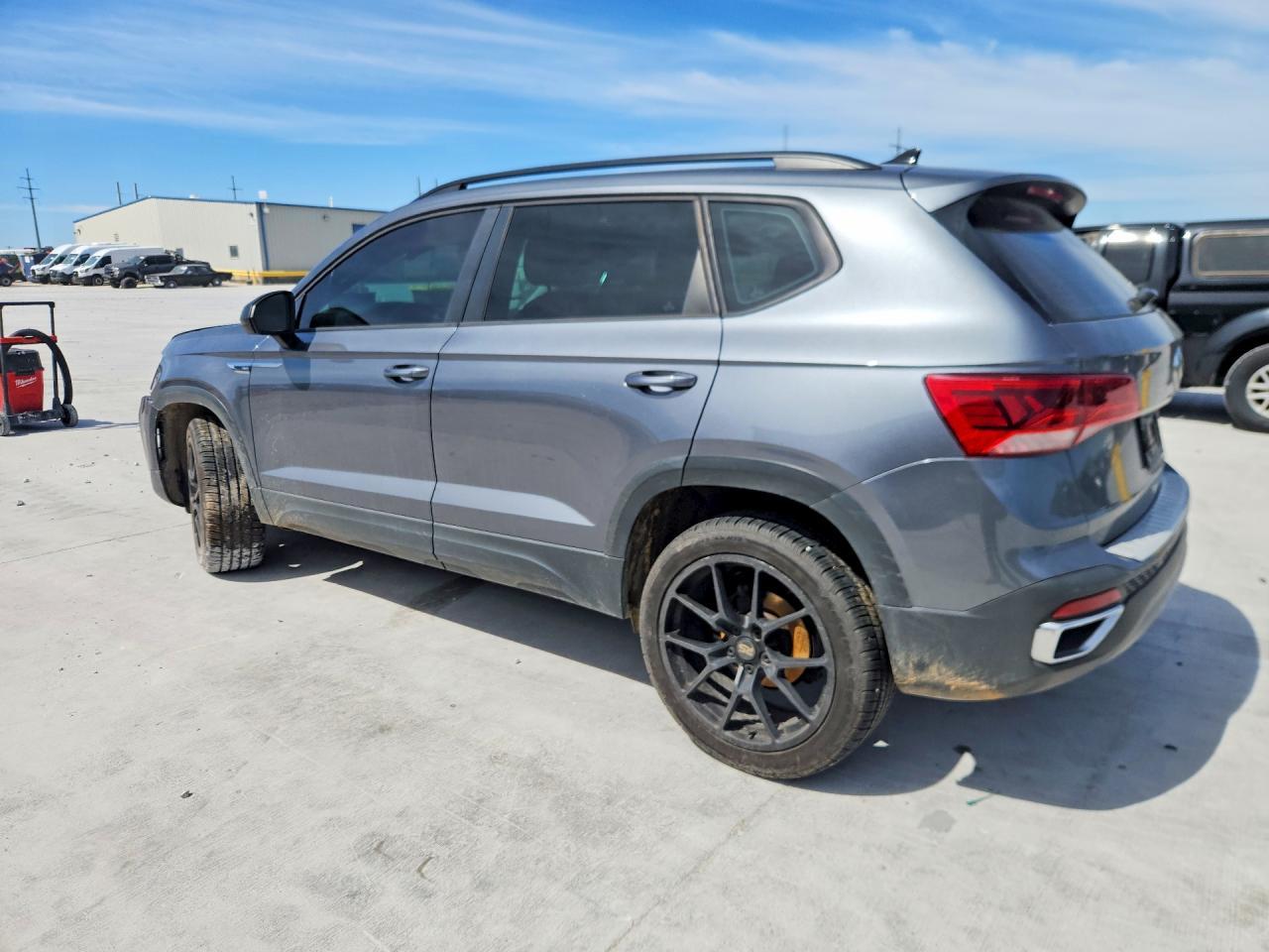 2022 Volkswagen Taos S - zdjęcie 2