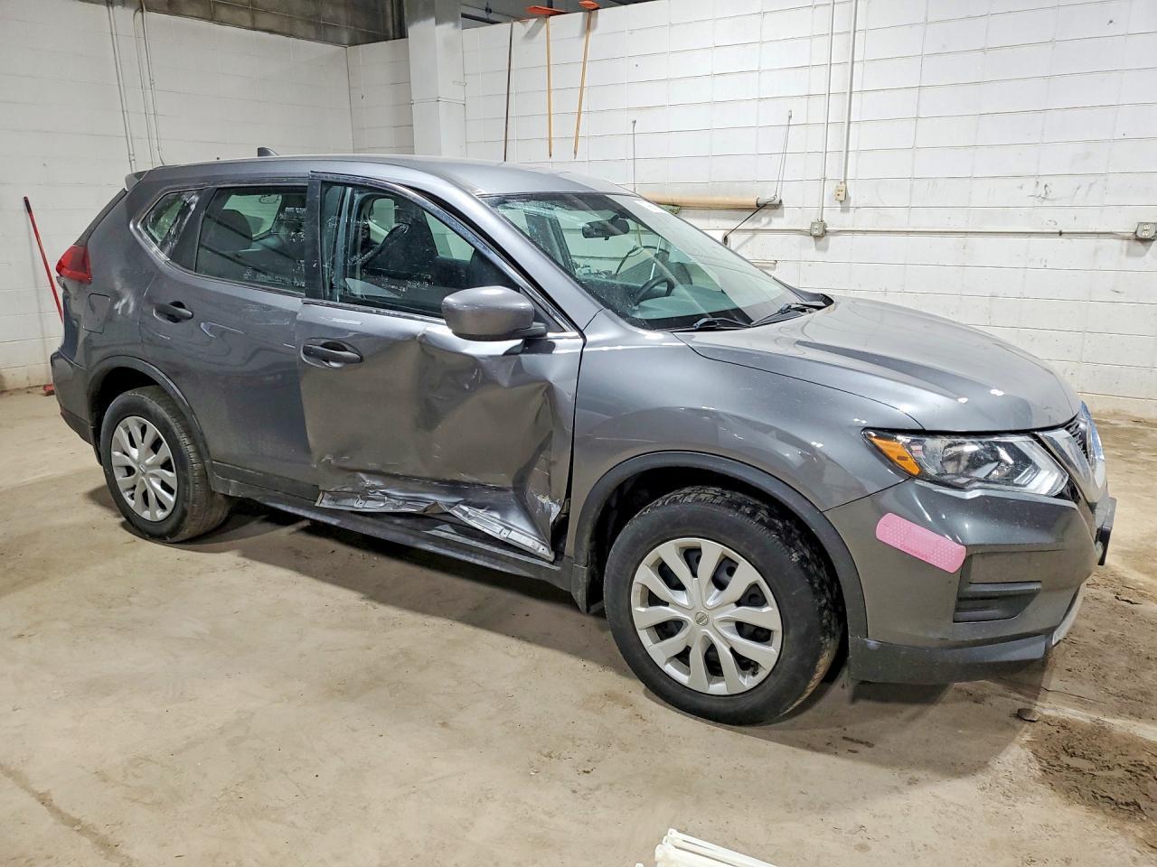 2018 Nissan Rogue S - zdjęcie 4