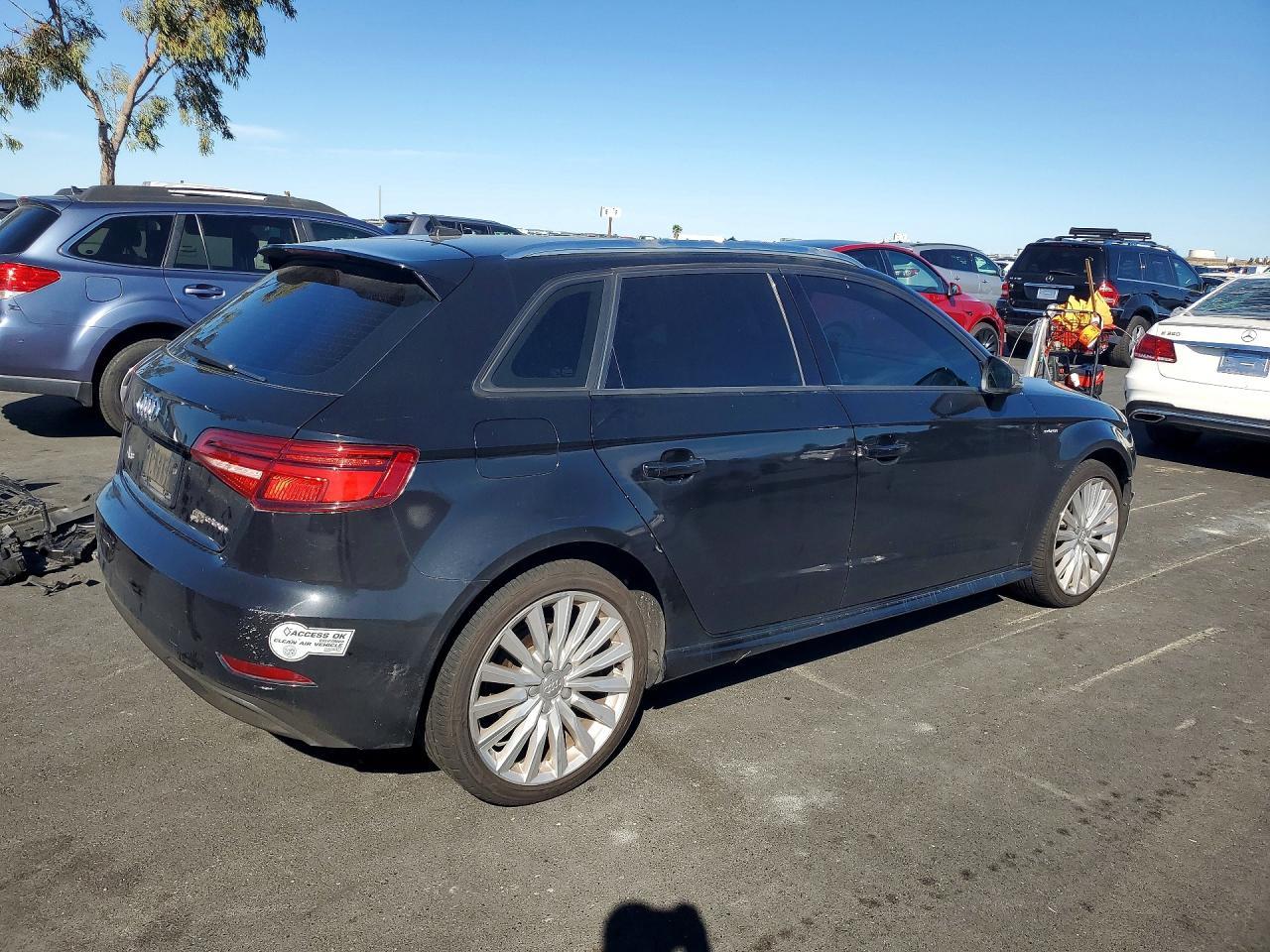 2017 Audi A3 E-Tron Premium - zdjęcie 3