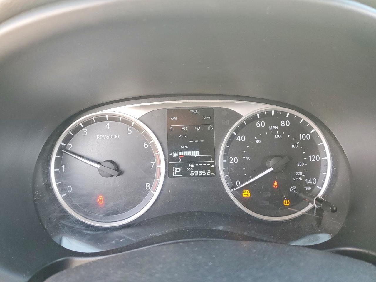 2019 Nissan Kicks S - zdjęcie 9