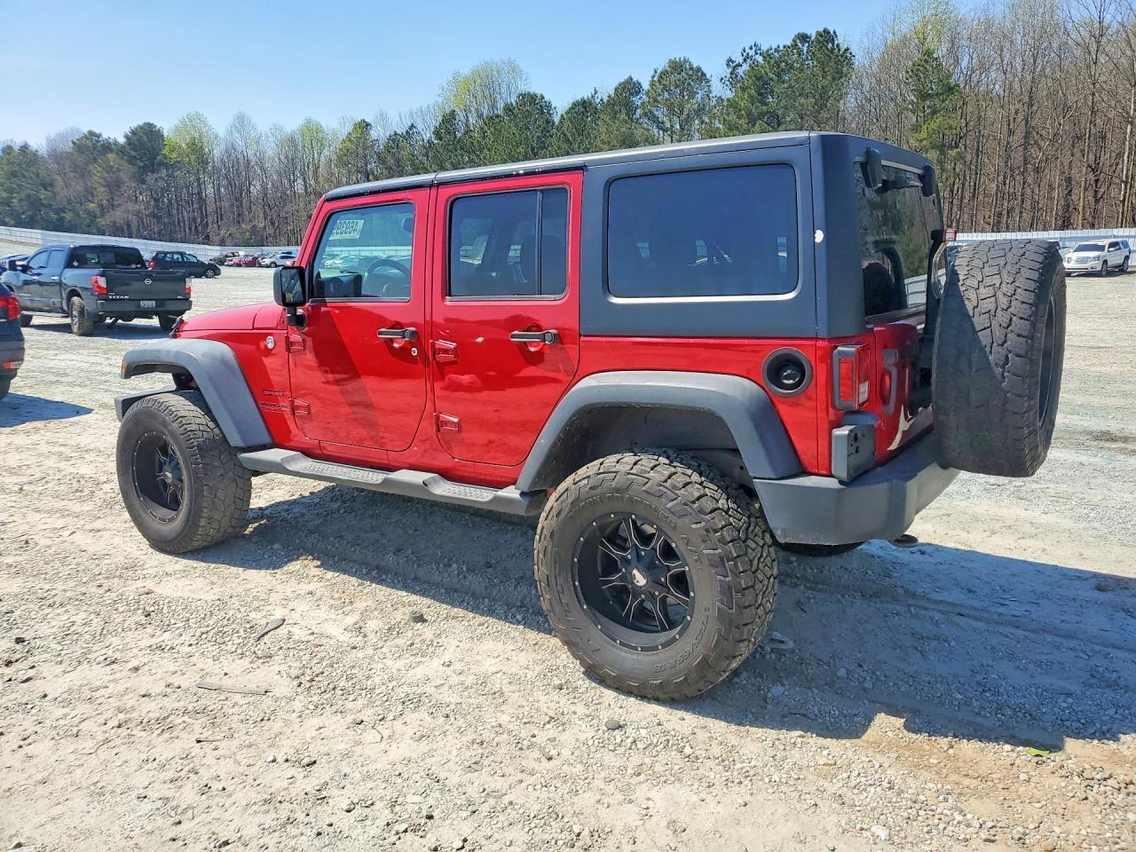 2014 Jeep Wrangler Unlimited Sport - zdjęcie 2
